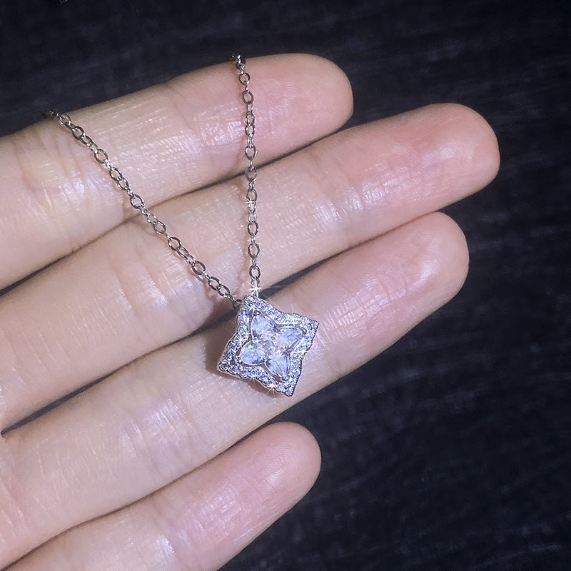[Peak]STAR-CLOVER MOISSANITE NECKLACE