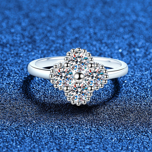 [Peak]ELEGANT FOUR-LEAF CLOVER MOISSANITE RING