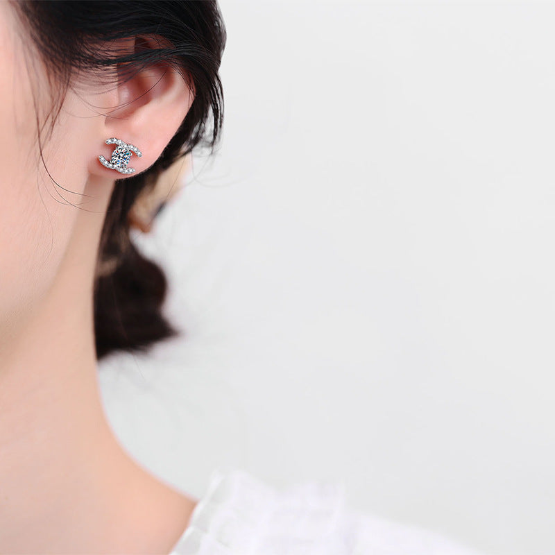 [Peak]CHIC INTERLOCKING DOUBLE-C MOISSANITE STUD EARRINGS