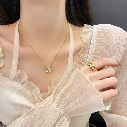 [Peak]PAVÉ DIAMOND FLOWER CHARM NECKLACE