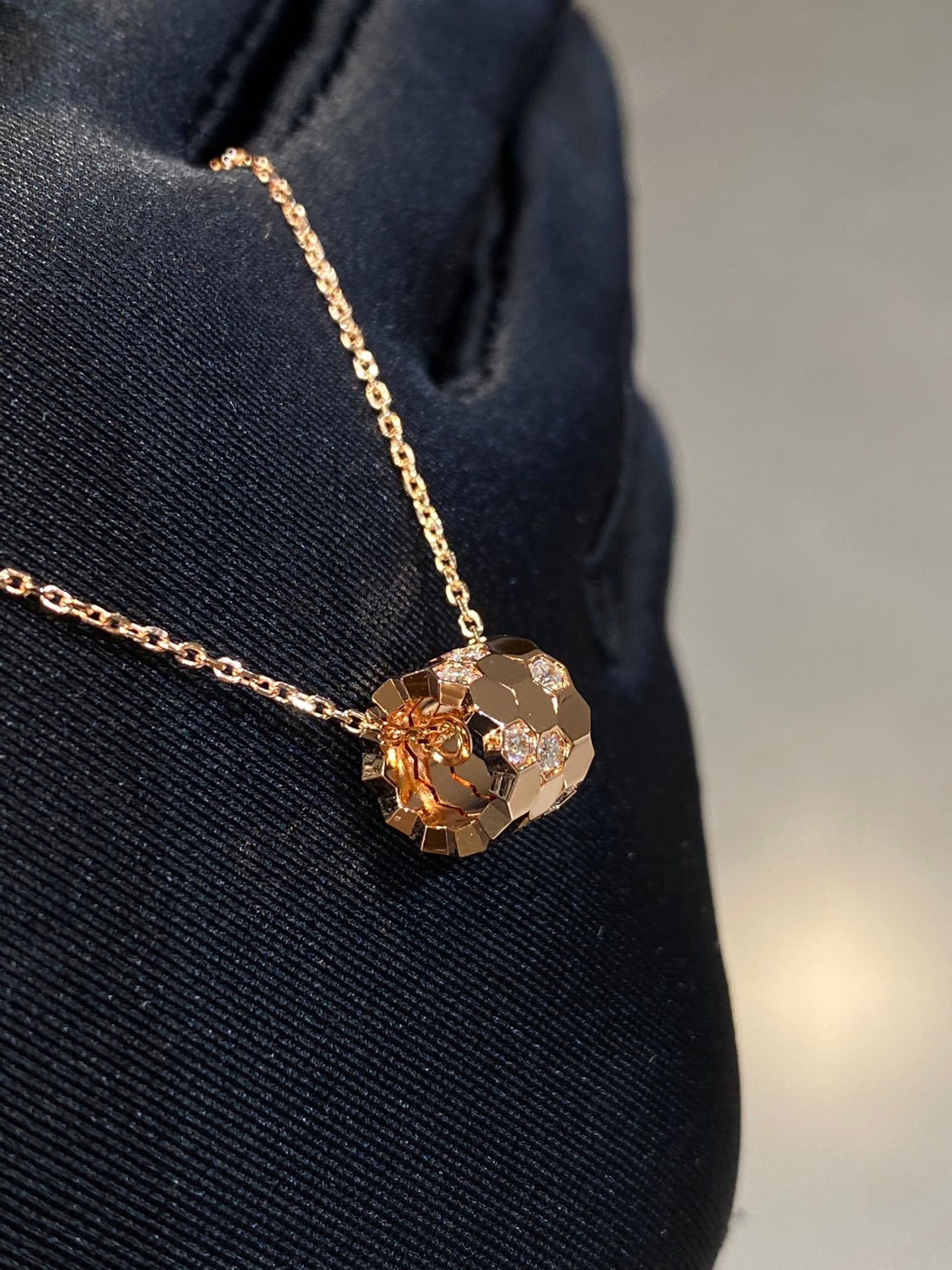 [Peak]BEE LOVE DIAMOND NECKLACE