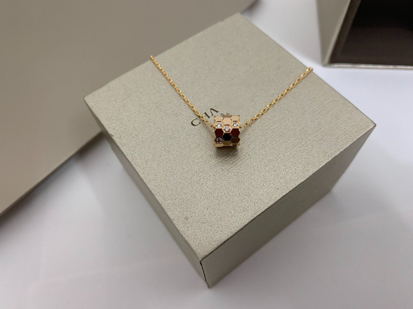 [Peak]BEE LOVE DIAMOND NECKLACE