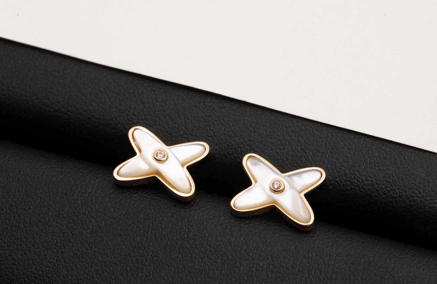 [Peak]JEUX DE WHITE MOP ROSE GOLD DIAMOND EARRINGS
