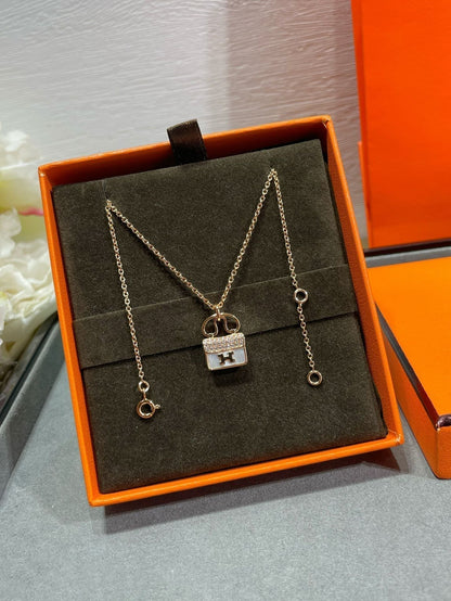 [Peak]H CIRCE MOISSANITE PENDANT NECKLACE GOLD
