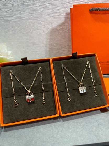 [Peak]H CIRCE MOISSANITE PENDANT NECKLACE GOLD