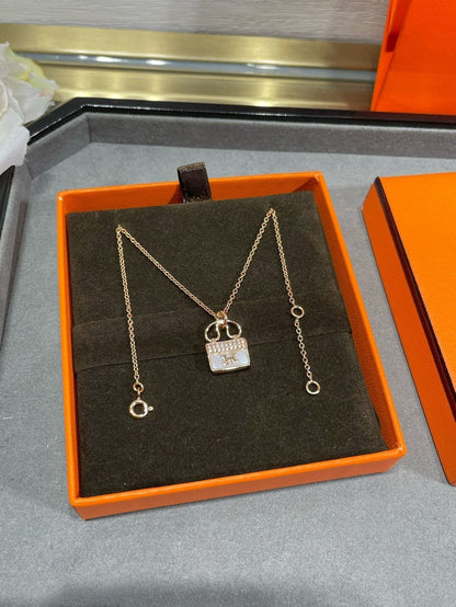 [Peak]H CIRCE MOISSANITE PENDANT NECKLACE GOLD