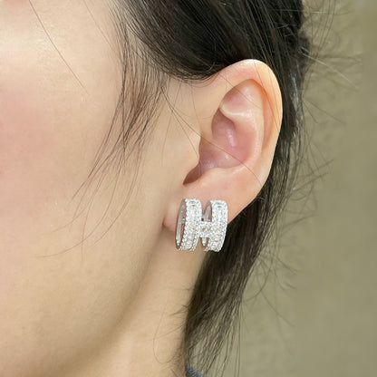 [Peak]H STUD EARRINGS WITH SILVER DIAMONDS