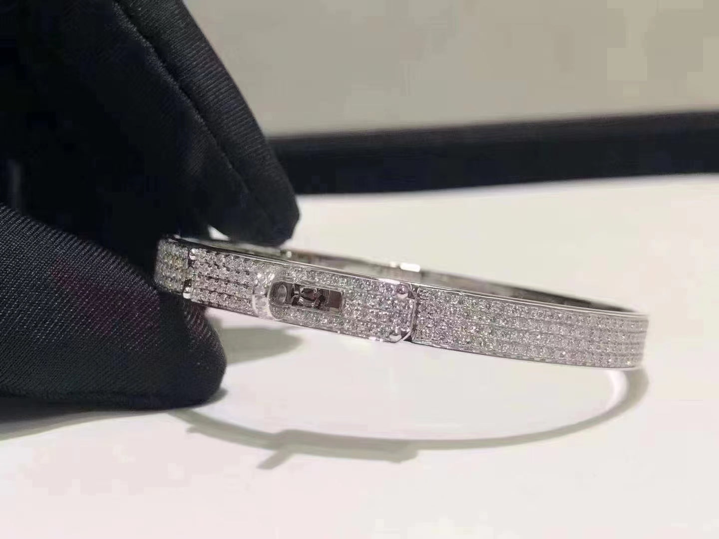 [Peak]HM KELLY BRACELET IN SILVER AND FULL PAVE DIAMOND