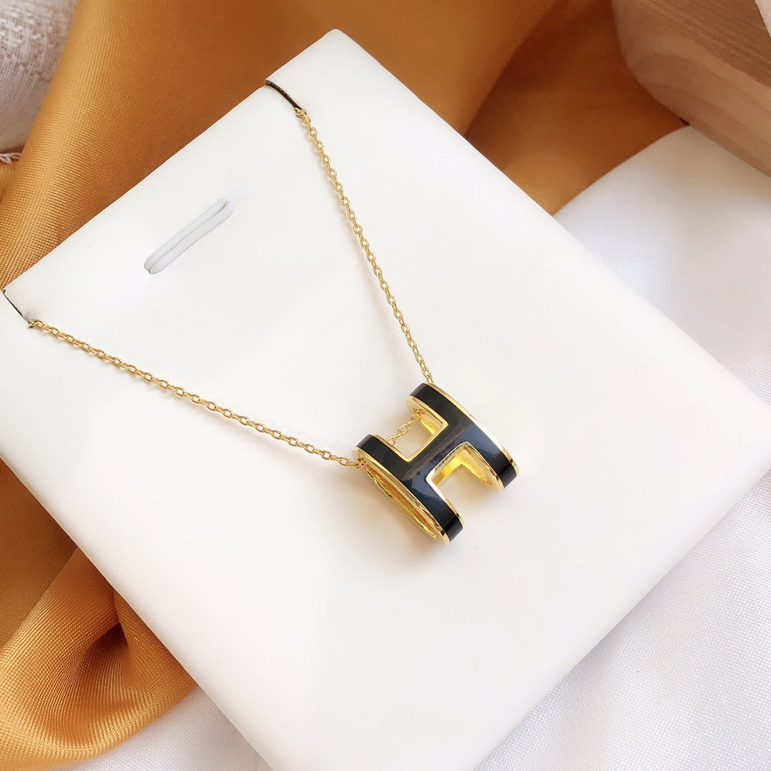 [Peak]HM CLIC BLACK ENAMEL GOLD NECKLACE