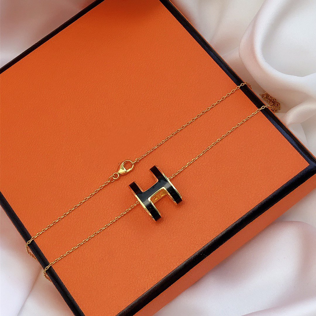 [Peak]HM CLIC BLACK ENAMEL GOLD NECKLACE