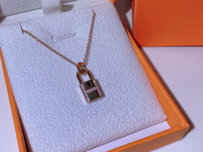 [Peak]HM ADVANCED NICHE LOCK HEAD NECKLACE DIAMONDS