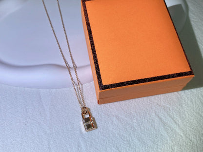 [Peak]HM ADVANCED NICHE LOCK HEAD NECKLACE DIAMONDS