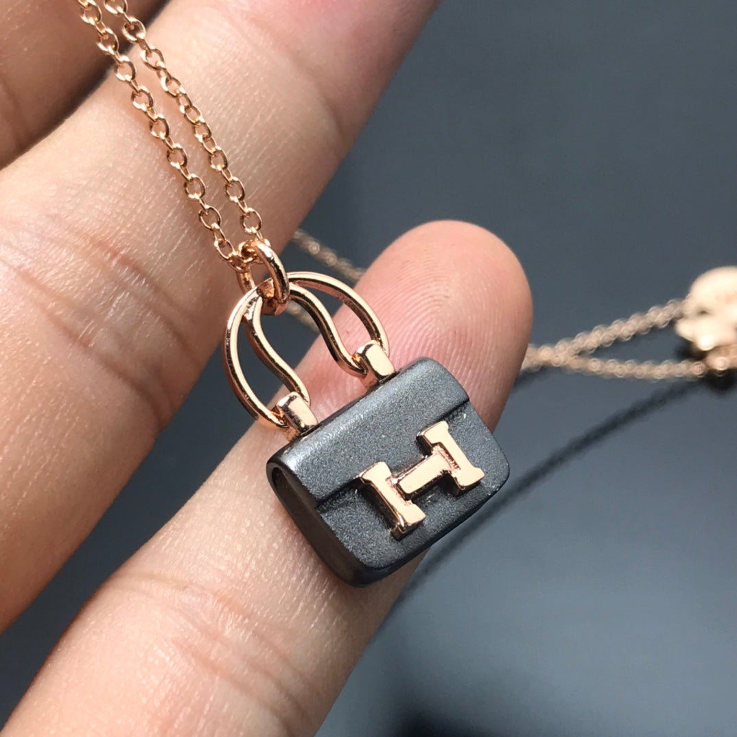 [Peak]WOMEN'S HM AMULETTES CONSTANCE PENDANT NECKLACE