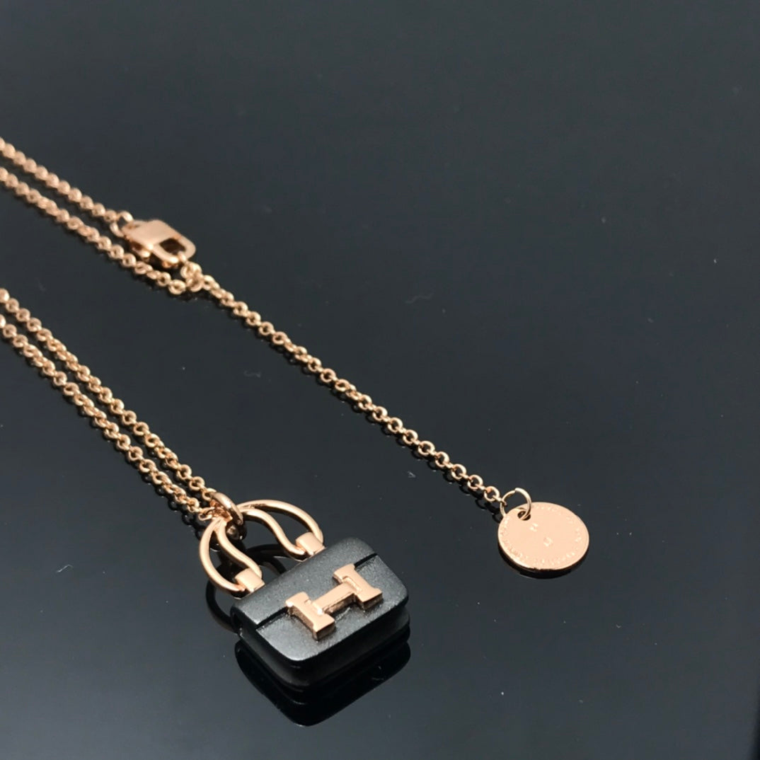 [Peak]WOMEN'S HM AMULETTES CONSTANCE PENDANT NECKLACE