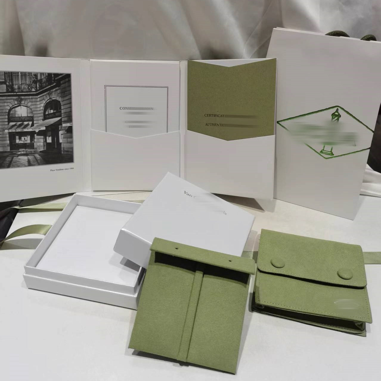 [Peak]CLOVER BRAND JEWELRY BOX