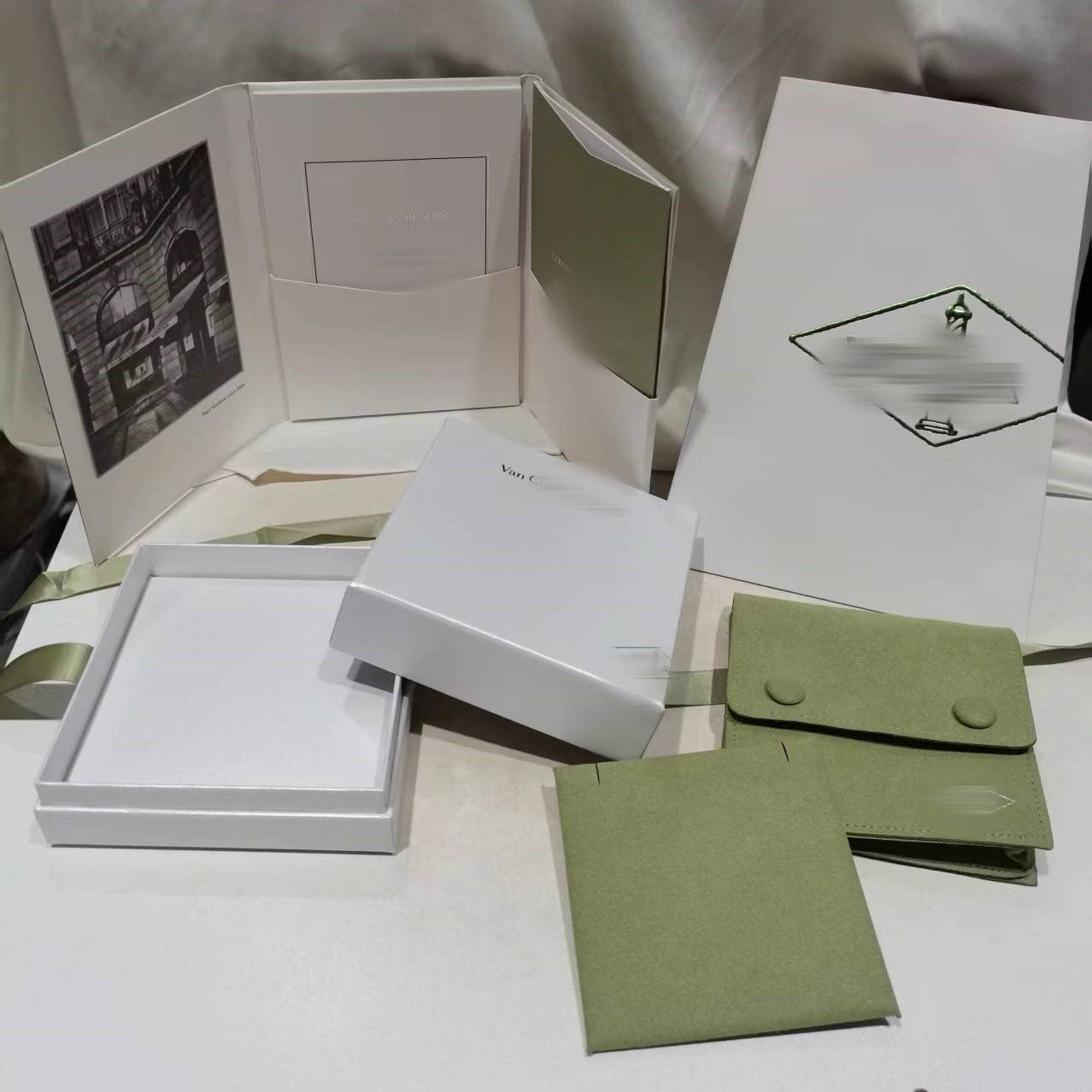 [Peak]CLOVER BRAND JEWELRY BOX
