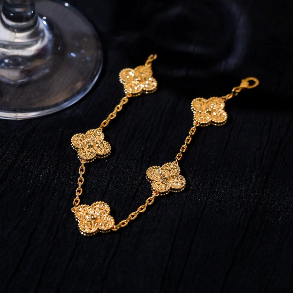 [Peak]LUCKY CLOVER 5-MOTIF BRACELET - BRONZING