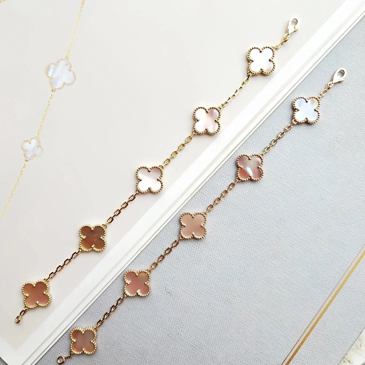 [Peak]LUCKY CLOVER 5-MOTIF BRACELET - PINK MOTHER-OF-PEARL COLLECTION