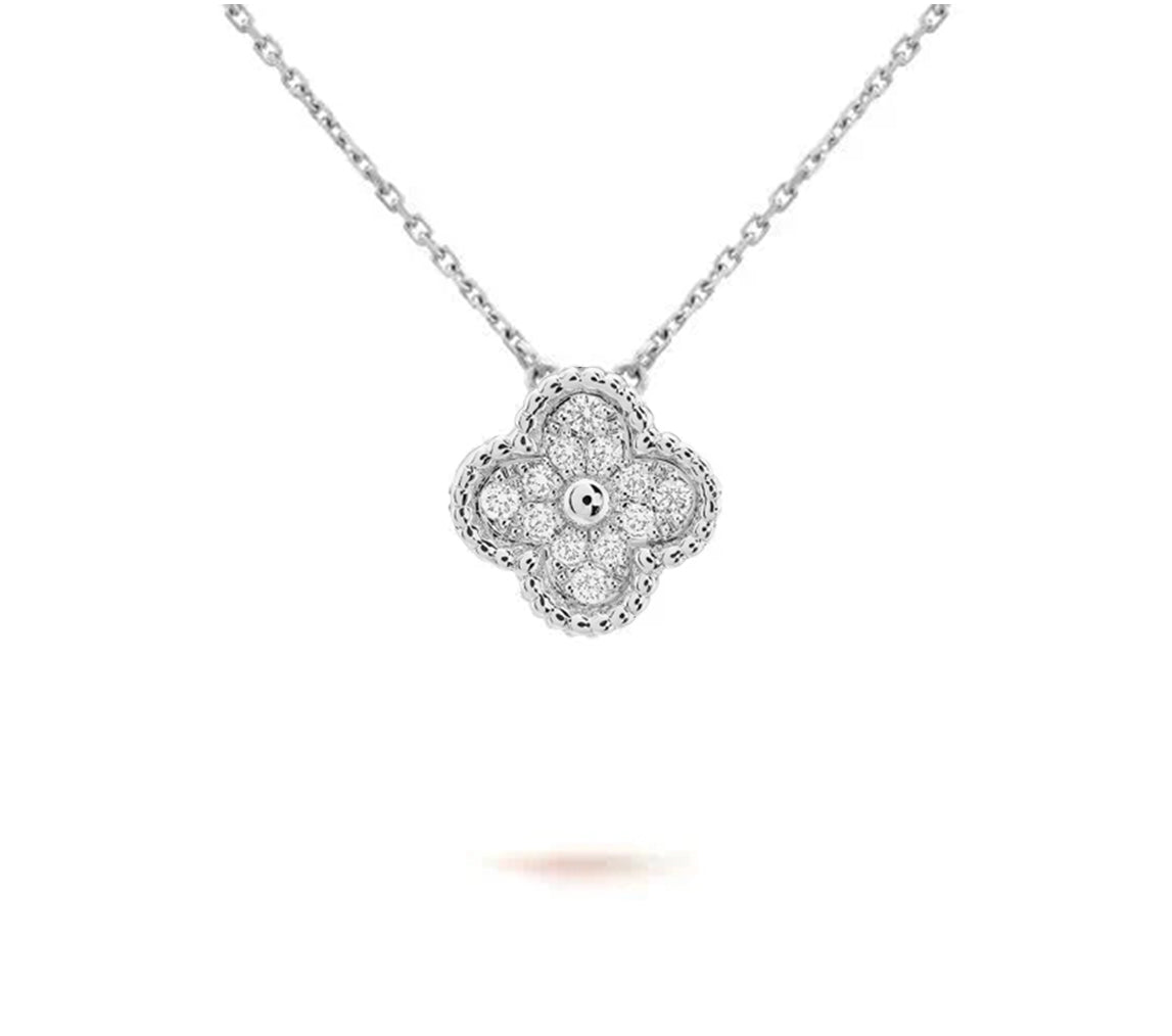 [Peak]15MM CLOVER FLOWER PENDANT NECKLACE WHITE GOLD COLLECTION