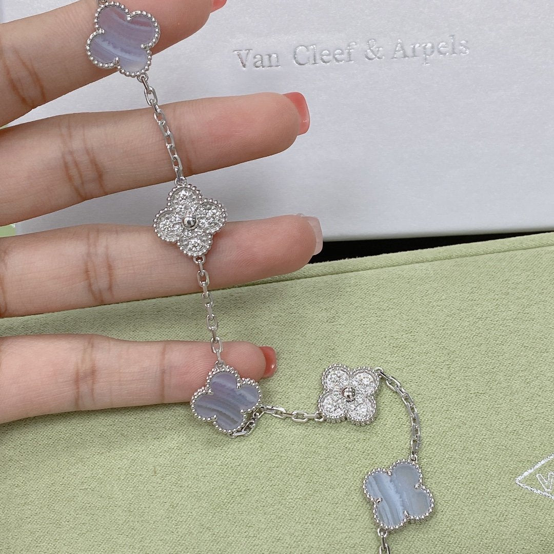 [Peak]LUCKY CLOVER 5-MOTIF BRACELET - PURPLE CHALCEDONY COLLECTION