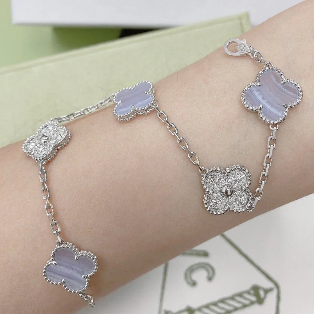 [Peak]LUCKY CLOVER 5-MOTIF BRACELET - PURPLE CHALCEDONY COLLECTION