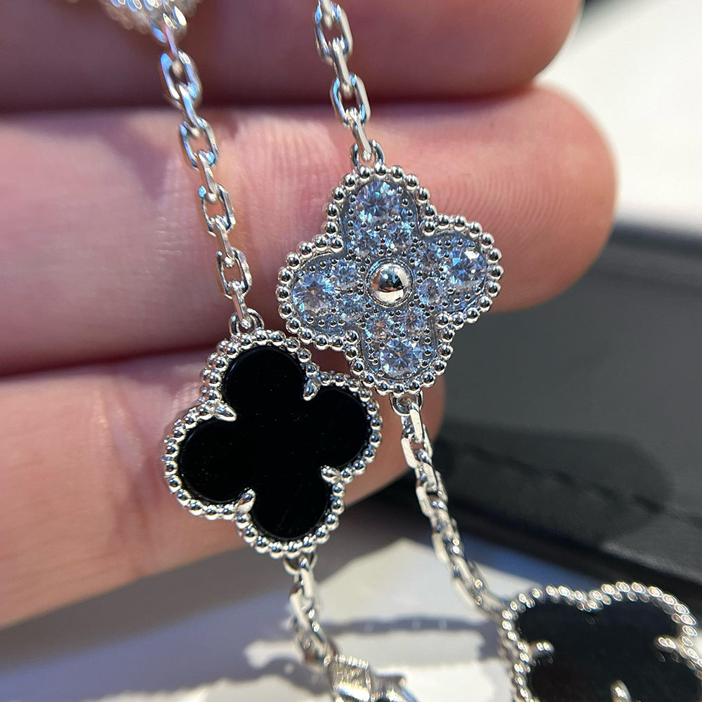 [Peak]LUCKY CLOVER 5-MOTIF BRACELET - BLACK OXNY COLLECTION