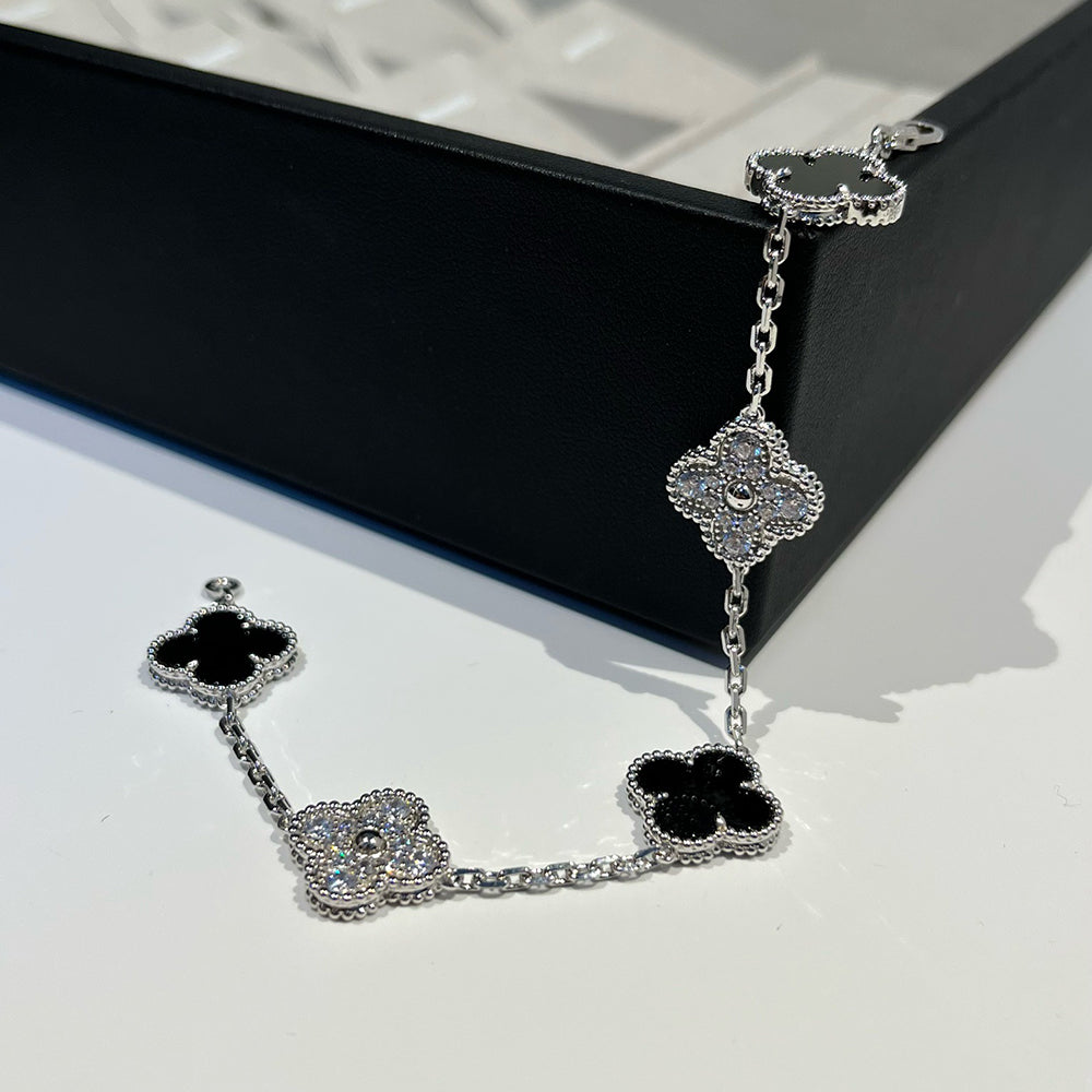 [Peak]LUCKY CLOVER 5-MOTIF BRACELET - BLACK OXNY COLLECTION