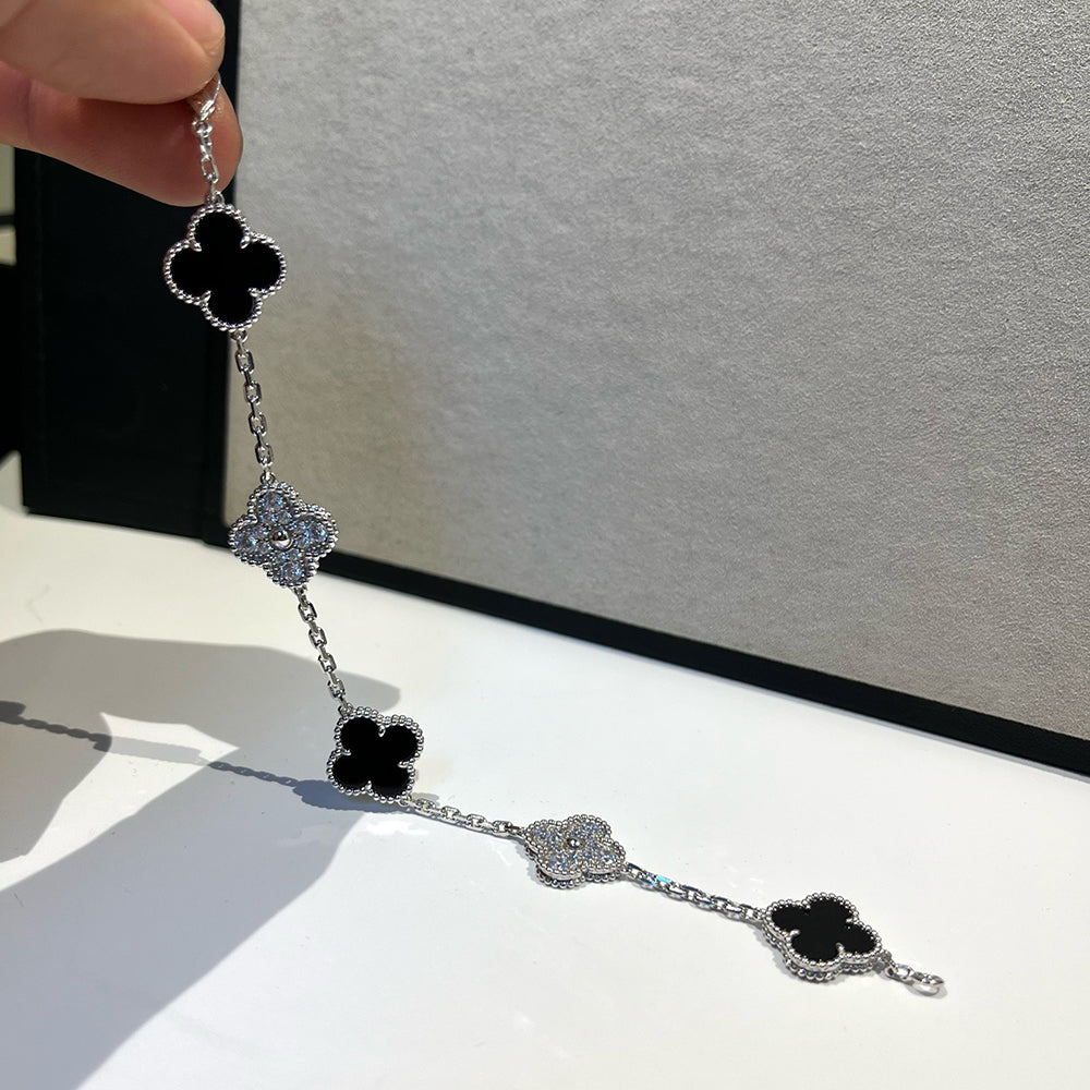[Peak]LUCKY CLOVER 5-MOTIF BRACELET - BLACK OXNY COLLECTION