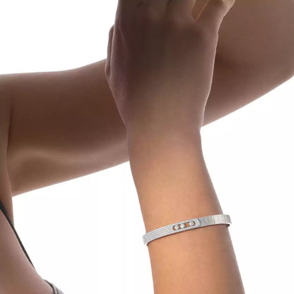 [Peak]MOVE NOA CISELÉ HALF-PAVÉ DIAMOND BANGLE BRACELET