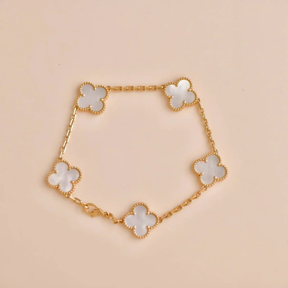 [Peak]LUCKY CLOVER 5-MOTIF BRACELET - WHITE MOTHER-OF-PEARL COLLECTION