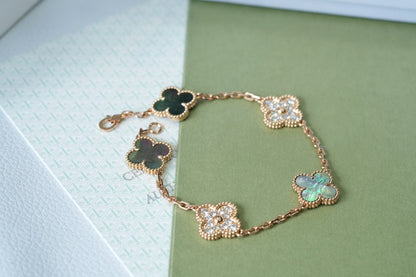 [Peak]LUCKY CLOVER 5-MOTIF BRACELET - GREY MOTHER-OF-PEARL COLLECTION
