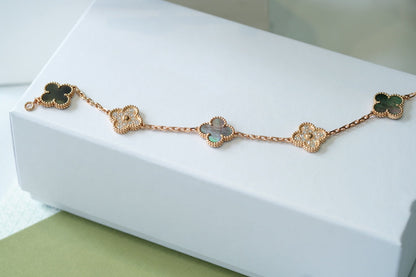 [Peak]LUCKY CLOVER 5-MOTIF BRACELET - GREY MOTHER-OF-PEARL COLLECTION