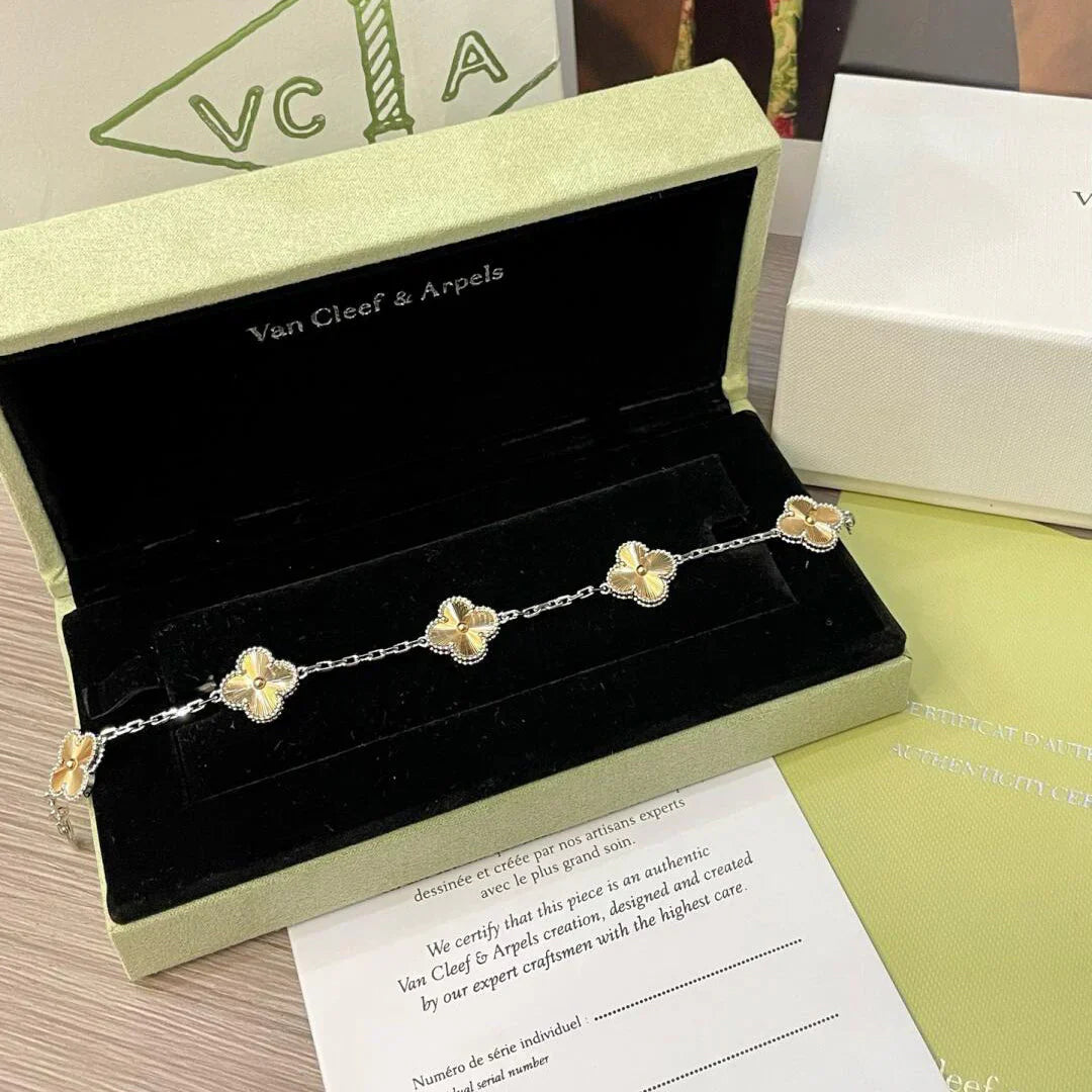[Peak]LUCKY CLOVER 5-MOTIF BRACELET - LASER COLLECTION
