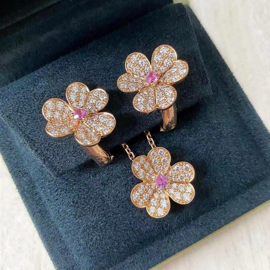 [Peak]PAVÉ DIAMOND BUTTERFLY CHARM NECKLACE