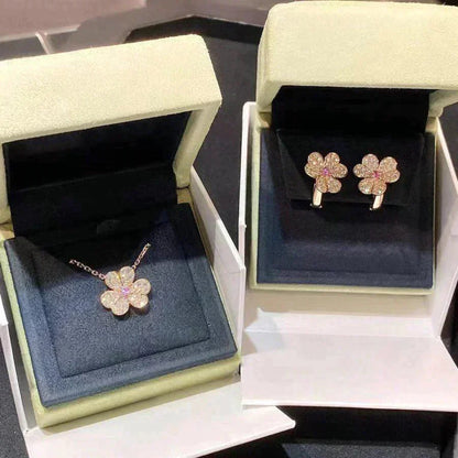 [Peak]PAVÉ DIAMOND BUTTERFLY CHARM NECKLACE
