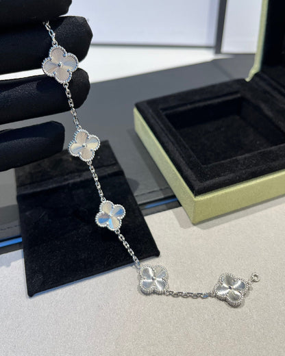 [Peak]LUCKY CLOVER 5-MOTIF BRACELET - LASER COLLECTION