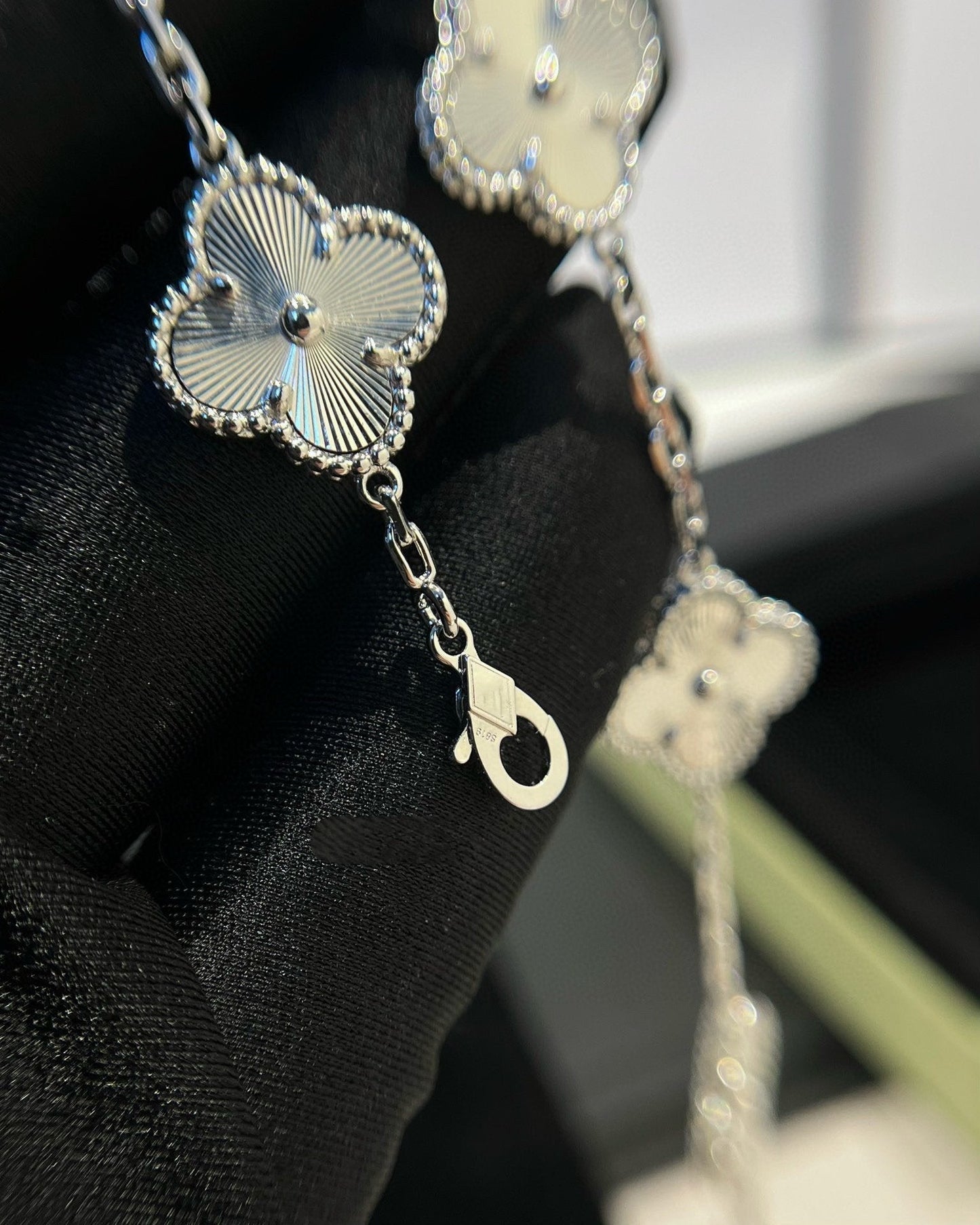 [Peak]LUCKY CLOVER 5-MOTIF BRACELET - LASER COLLECTION