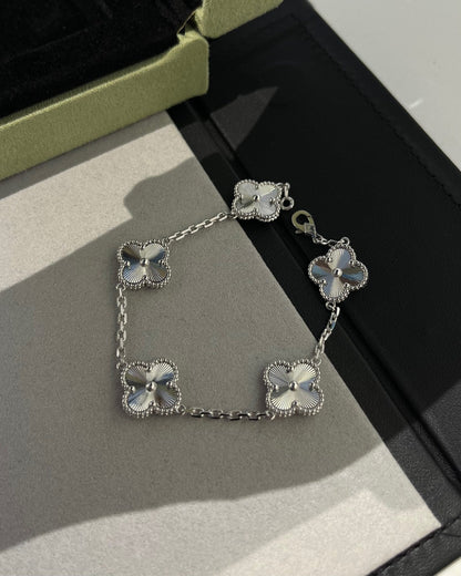 [Peak]LUCKY CLOVER 5-MOTIF BRACELET - LASER COLLECTION